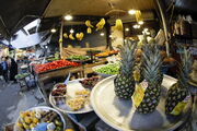 میوه های وارداتی ارزانتر از میوه های ایرانی| کارگر: نجومی بودن قیمت میوه های نوبرانه طبیعی است