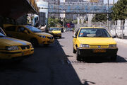 امکانات خاص یک تاکسی در شیراز| نوشیدن آب سرد از سقف