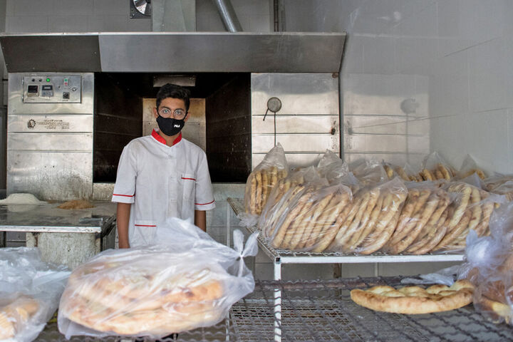 ۱۵۰۰ کیسه آرد بین نانوایی‌های قزوین توزیع شد 