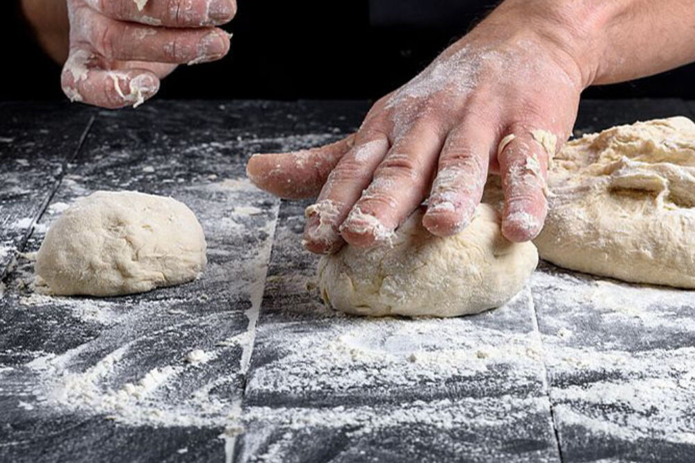 طرح فروش هوشمند نان در استان سمنان آغاز شد