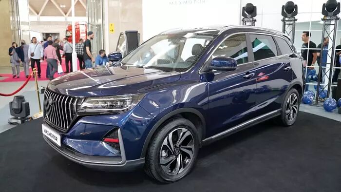 مکث موتور از تیارا رونمایی کرد| چینی کوتاه قد در نمایشگاه تهران