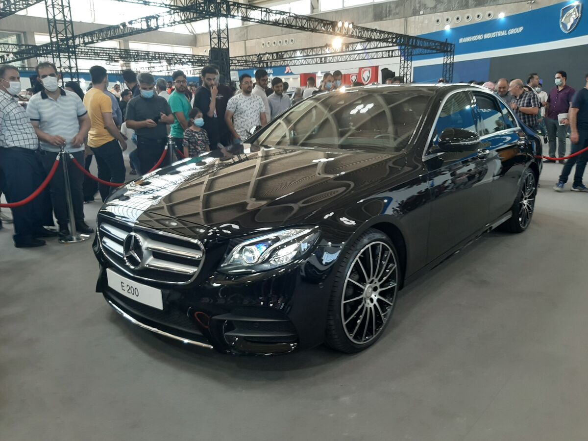 چهارمین نمایشگاه خودرو یک سوم سال ۱۳۹۶ دستاورد داشت| اجبار برای برگزاری نمایشگاه خودرو در کار بود؟