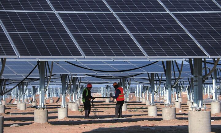  عزم جدی چین برای تولید ۱۰۸ گیگاوات برق خورشیدی