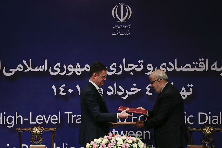 نشست هیئت‌های عالی‌رتبه اقتصادی و تجاری ایران و روسیه