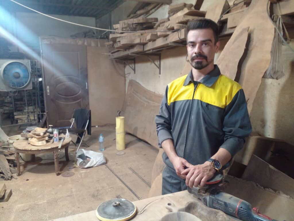 ارزآوری مصنوعات چوبی جوانان گلستان