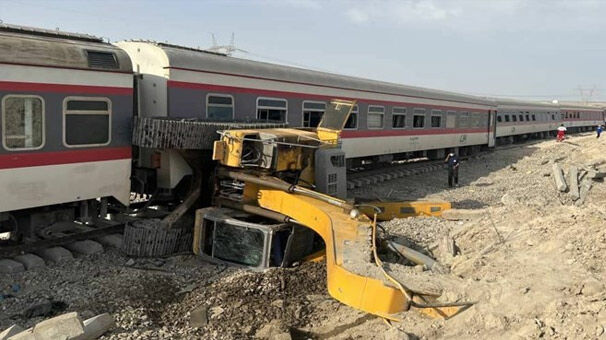 بررسی جزئیات حادثه قطار راه آهن مشهد - یزد
