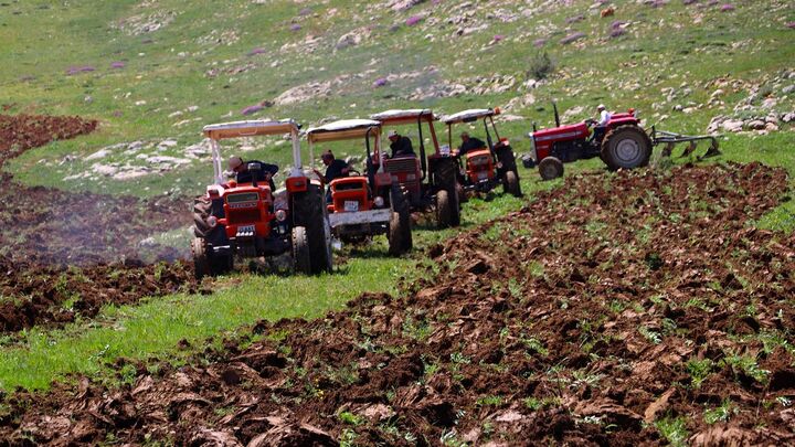 یک هزار و ۷۳۰ میلیارد خسارت به کشاورزان اردبیلی پرداخت شد| پرداخت ۱۹ هزار میلیارد تسهیلات حمایتی یک هزار و ۷۳۰ میلیارد خسارت به کشاورزان اردبیلی پرداخت شد| پرداخت ۱۹ هزار میلیارد تسهیلات حمایتی