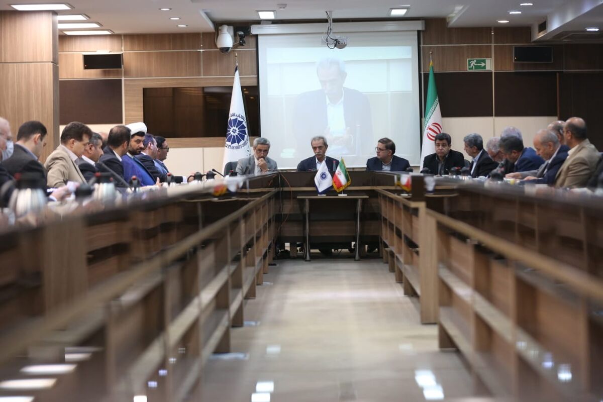 بررسی چالش های اقتصادی همدان در اتاق ایران| اولویت ها مشخص شد
