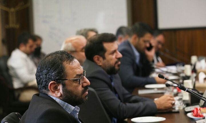 تحول کشور و رشد اقتصاد منوط به حرکت در مسیر دانش است تحول کشور و رشد اقتصاد منوط به حرکت در مسیر دانش است