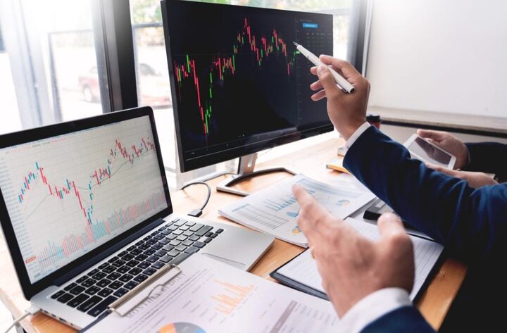 نوسان گیری از خودرویی ها با ادامه موج خبرهای واگذاری نوسان گیری از خودرویی ها با ادامه موج خبرهای واگذاری