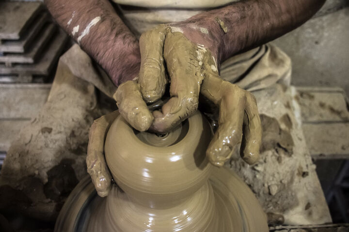 سفالگری؛ جادوی آب، خاک و رنگ