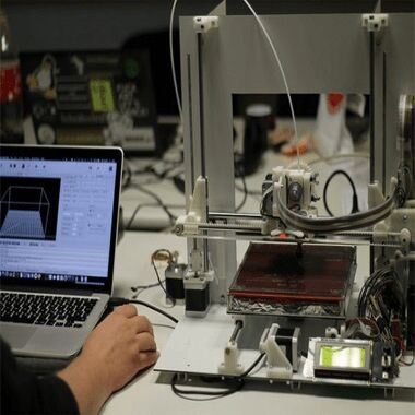 مبتکران خراسانی تحریم را به فرصت تبدیل کردند| تولید چاپگرهای سه بعدی توسط بخش خصوصی