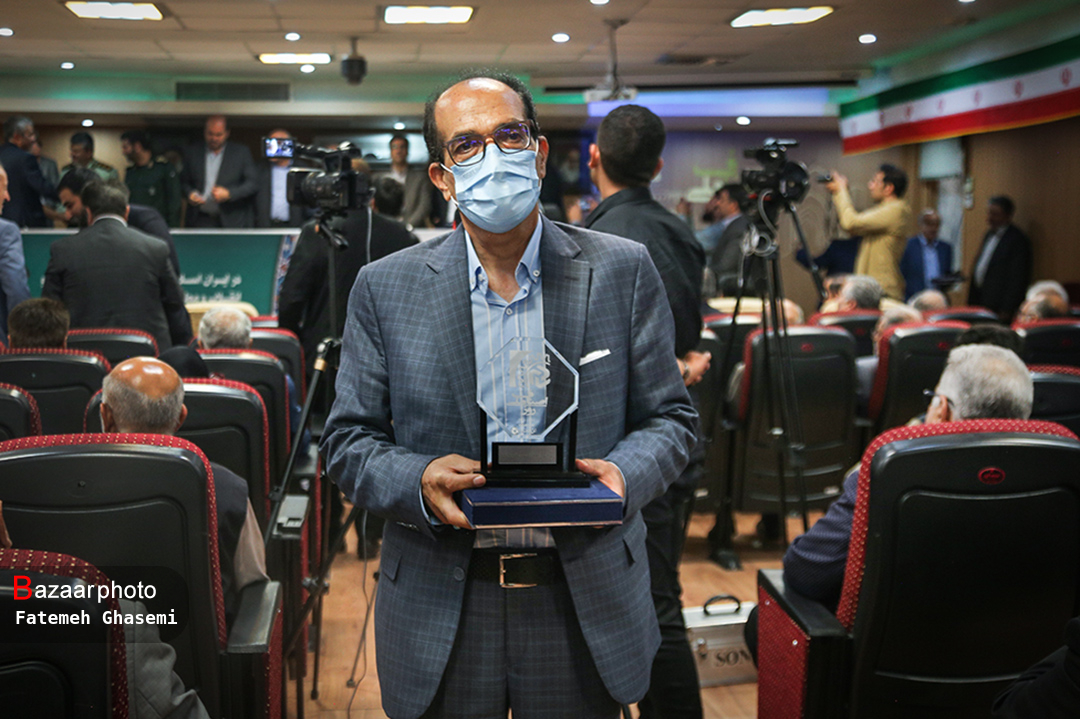 تقدیر از چهره های شاخص اصناف اتاق تهران در آیین روز ملی اصناف