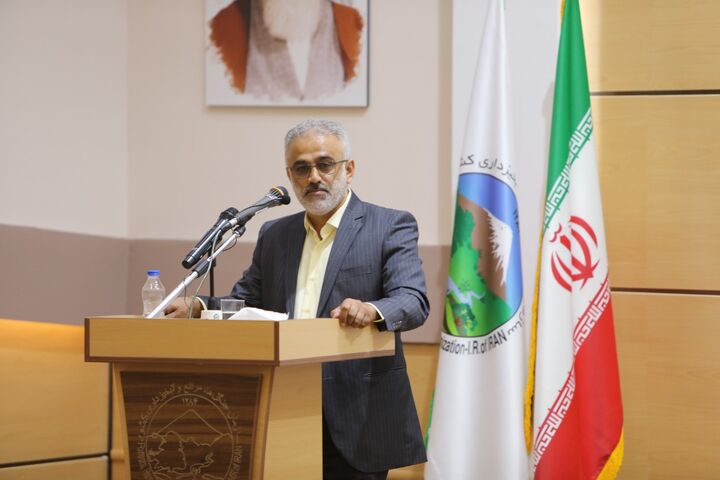 بیش از ۲۲ هزار هکتار با آفت برگخوار درختان بلوط مبارزه شد بیش از ۲۲ هزار هکتار با آفت برگخوار درختان بلوط مبارزه شد