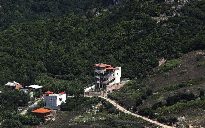 پایانی بر ۲ دهه یکه تازی متخلفان در روستای «زیارت»| سرنوشت ابنیه غیرمجاز