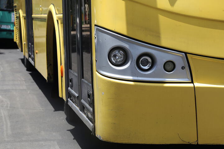 اتوبوس‌های برقی ایرانی کمتر از یک سال دیگر پلاک می‌شوند

