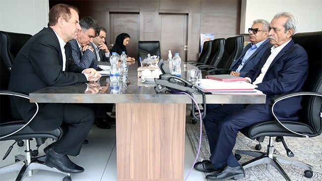 معرفی ظرفیتهای سرمایهگذاری در استانها، به توسعه منطقهای کمک میکند  معرفی ظرفیتهای سرمایهگذاری در استانها، به توسعه منطقهای کمک میکند