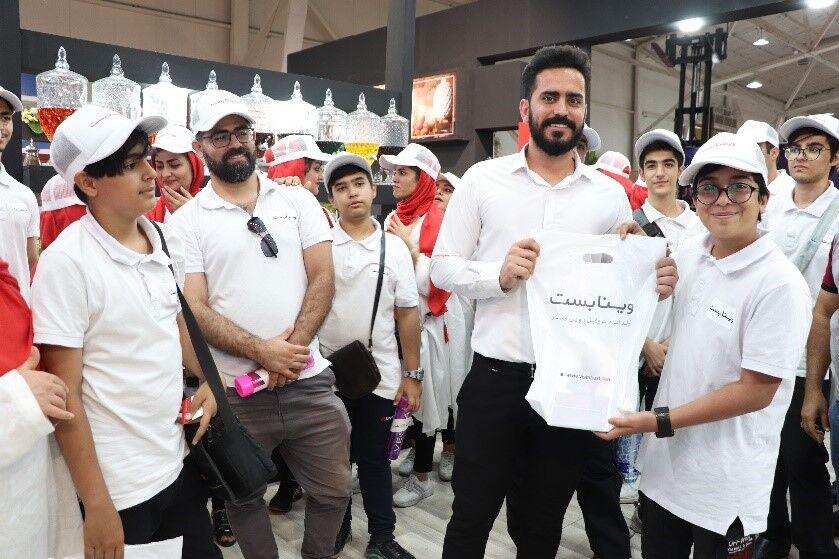 حضور متفاوت شرکت ویستابست در چهاردهیمن نمایشگاه در و پنجره