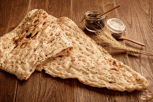 تعیین قیمت نان در اصفهان مطابق مصوبه سال گذشته|کسری آرد به شکل زیرزمینی جبران می شد