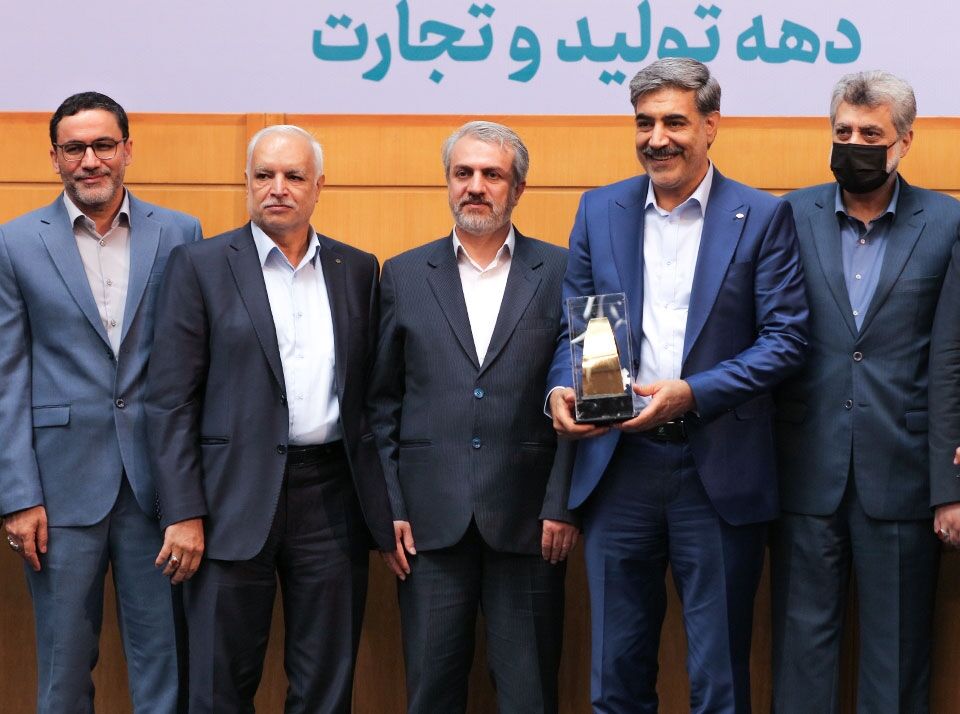 زاگرس پوش، به عنوان واحد نمونه صنعتی کشور در سال ۱۴۰۱ شناخته شد