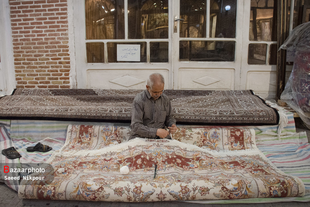 دخل و خرج بافندگان قالی نمیخواند | فرش دست بافت بر «دار» مشکلات