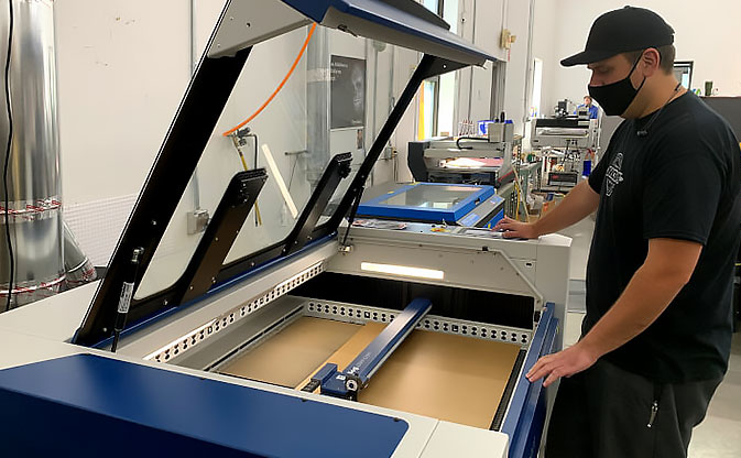 کارگاه گروه تابلوسازی نوین لایت