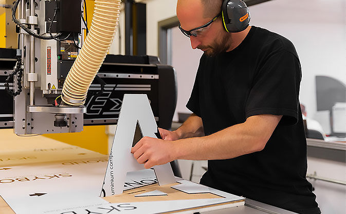 تاثیر کارگاه در تابلو سازی تاثیر کارگاه در تابلو سازی