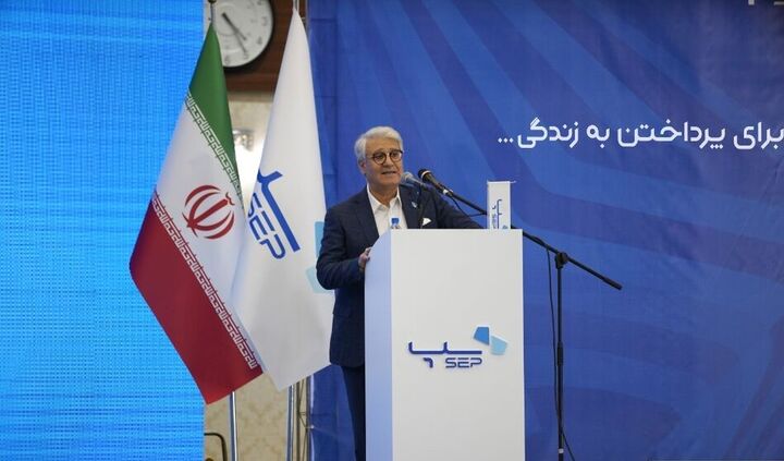 فعالیت بر بستر تکنولوژی و ارتباط با مخاطبان یک ارزش اساسی است فعالیت بر بستر تکنولوژی و ارتباط با مخاطبان یک ارزش اساسی است