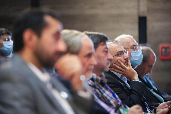 همایش مدافعان اقتصاد مردمی