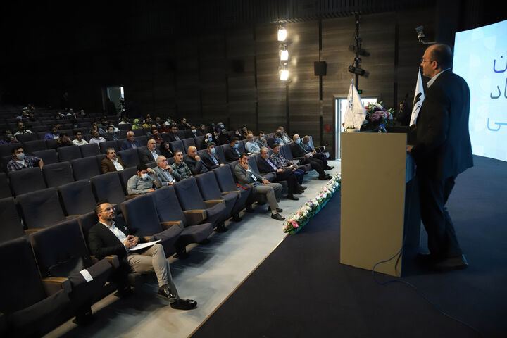 همایش مدافعان اقتصاد مردمی