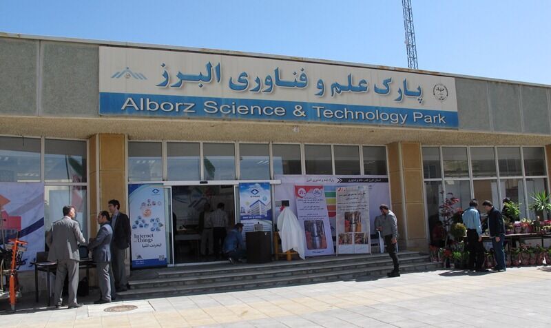 تفکر سنتی مدیران در شرایطی که آش را با جایش می برند