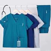 فروش ویژه انواع لباس بیمارستانی و البسه پزشکی