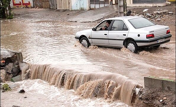 سیل زدگان بی آب و برق مرزن آبادی| خانههای روی آب سیل زدگان بی آب و برق مرزن آبادی| خانههای روی آب