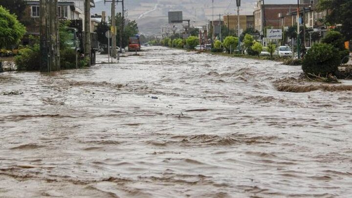 سیل چند خانه را در بخش بندپی شرقی ویران کرد