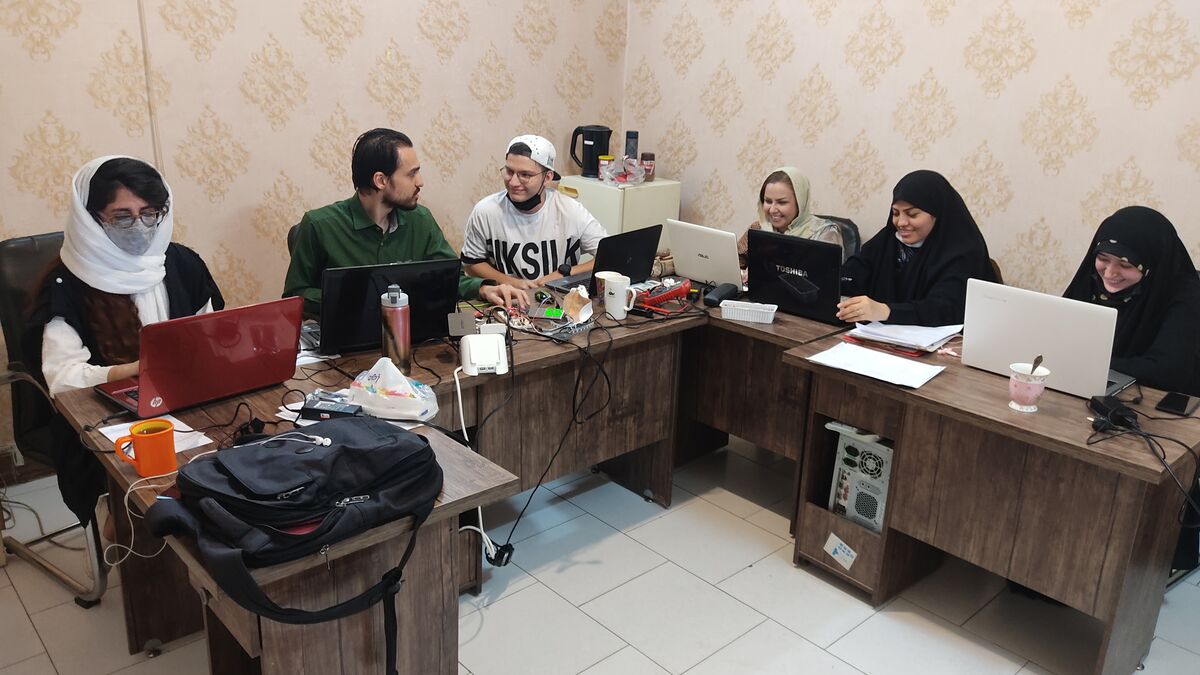 طراحی سیستم هوشمندآموزشی توسط جوانان خراسانی | دولت توان کمک به استارآپها را ندارد