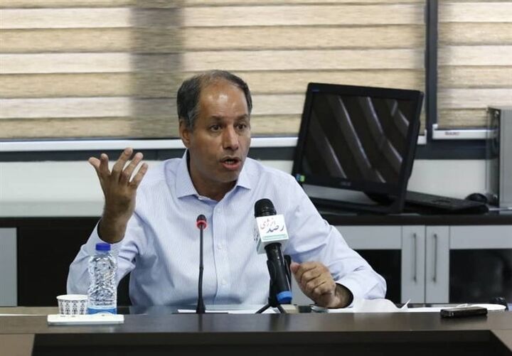 برای جبران کسری  ۵ میلیون لیتری بنزین به ذخایر استراتژیک پناه آوردیم|خودروسازان متکی به رانت هستند برای جبران کسری  ۵ میلیون لیتری بنزین به ذخایر استراتژیک پناه آوردیم|خودروسازان متکی به رانت هستند