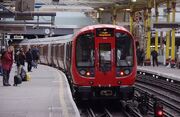 پیامدهای افزایش تورم در بریتانیا| اعتصاب شبکه مترو، لندن را فلج کرد