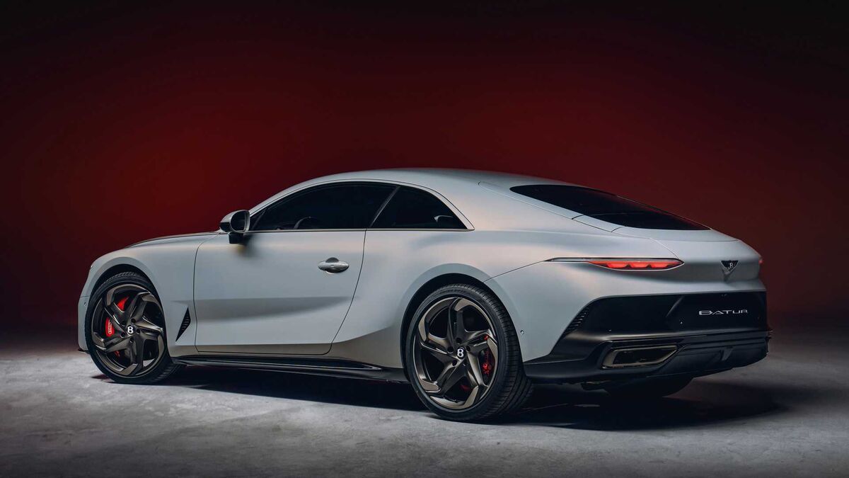 بنتلی مولینر باتور ۲ میلیون دلاری در راه بازار| گران ترین خودروی دنیا با قدرت ۷۱۰ اسب بخار معرفی شد