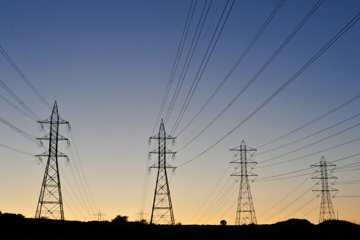 مصرف برق در استان ایلام ۳۰ درصد کاهش یافته است