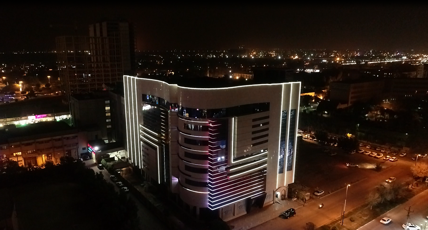 نورپردازی نما چیست و چگونه انتخاب کنیم؟