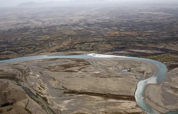 رهاسازی آب هیرمند به‌سمت ایران تأیید شد