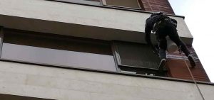 اب بندی نمای ساختمان با راپل