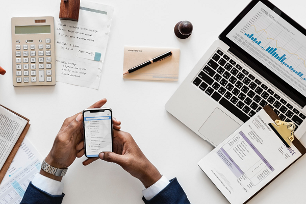 نرم افزار مدیریت بازرگانی؛ یک پیشنهاد عالی برای مدیران و حسابداران