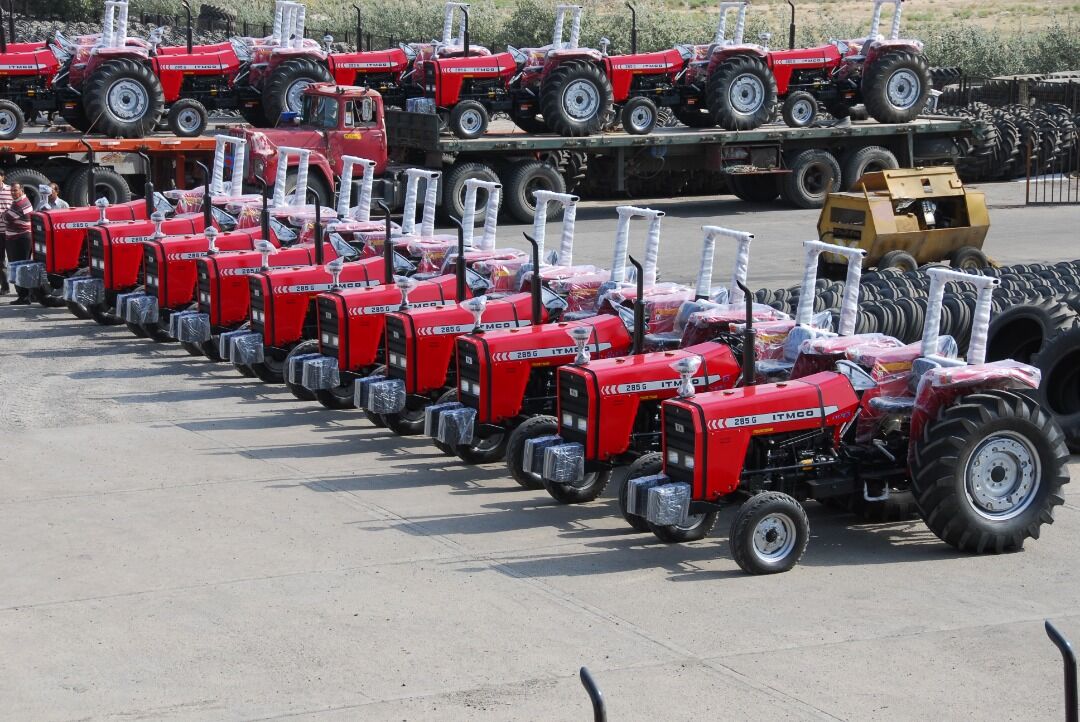 کاهش قیمت تراکتور در بازار آزاد| صفهای خرید تراکتور حذف شد