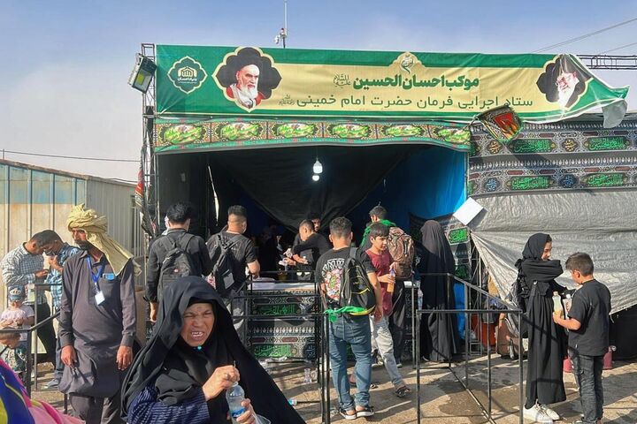 تحویل اولین محموله مواد غذایی ستاد اجرایی فرمان امام به موکب داران ایلامی تحویل اولین محموله مواد غذایی ستاد اجرایی فرمان امام به موکب داران ایلامی