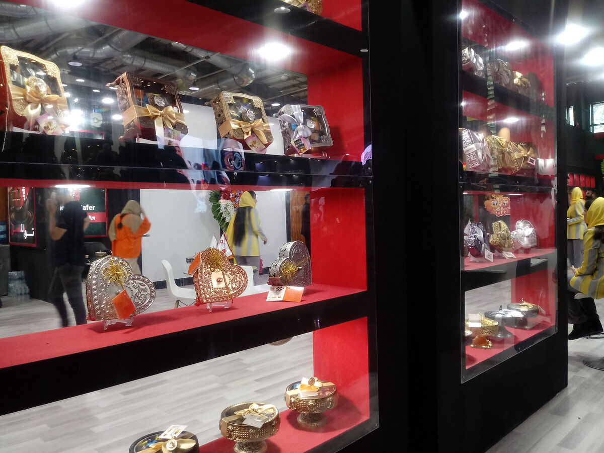 نمایشگاه غلات، نوشیدنی ها و شکلات مملو از بازدیدکننده تخصصی| حضور گمرنگ خارجی ها در ۳رویداد مهم