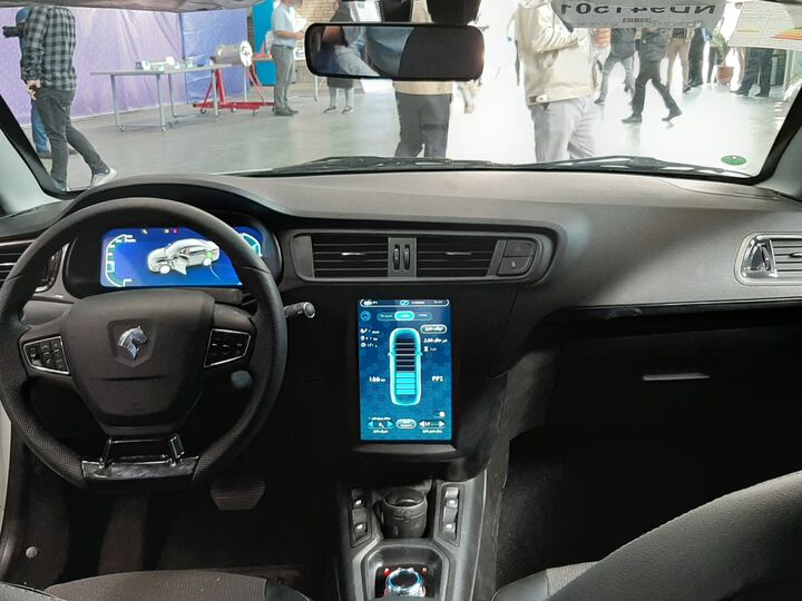 رونمایی از خودروی اقتصادی TF۲۱
رونمایی از خودروی اقتصادی TF۲۱