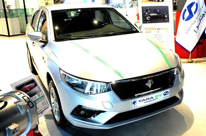 رونمایی از خودرو تارا الکترونیک رونمایی از خودرو تارا الکترونیک