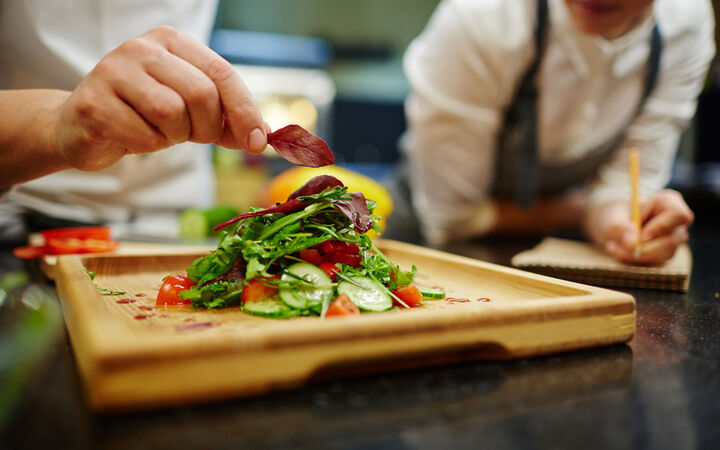 کلاسهای آشپزی بین المللی کجا از همه جا بهتر است؟ کلاسهای آشپزی بین المللی کجا از همه جا بهتر است؟