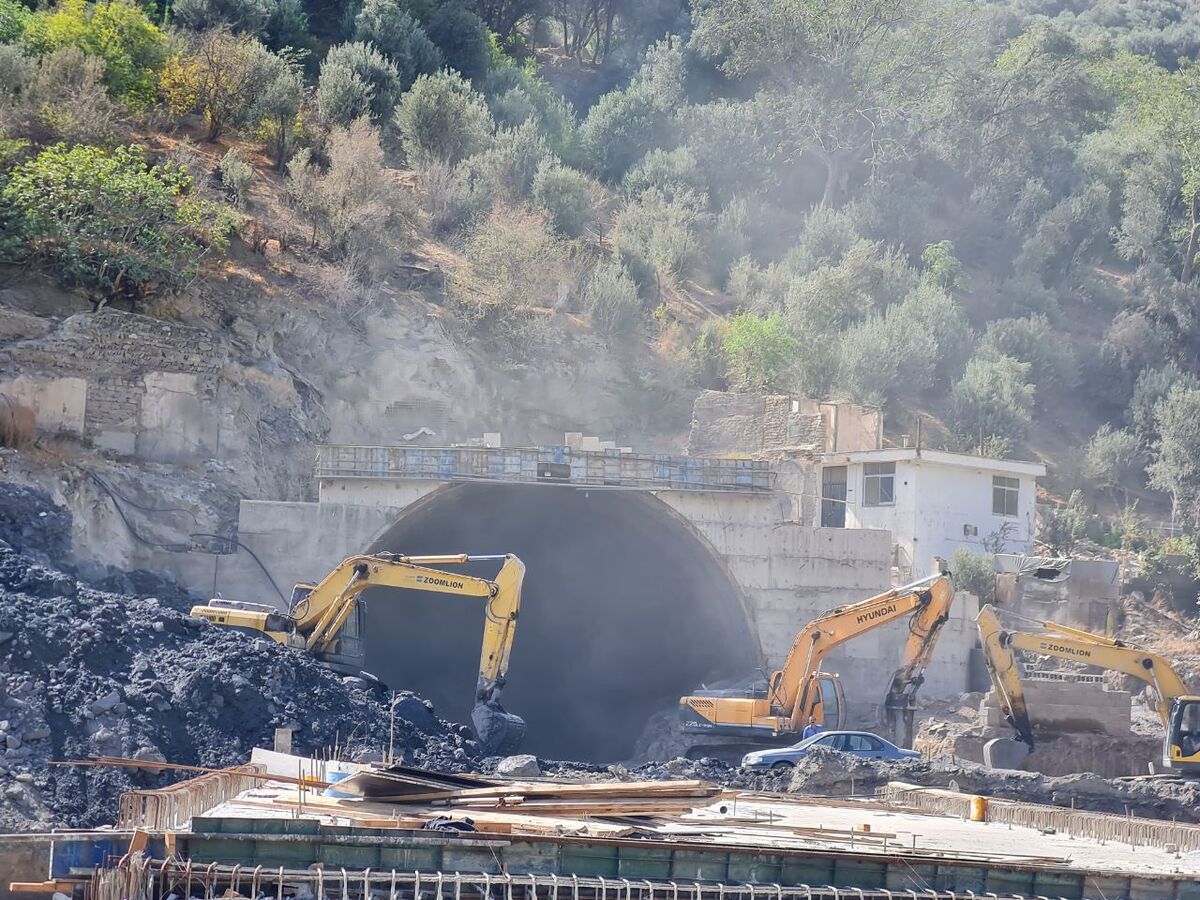 قفل آزادراه ساحلی شکسته می شود| ۹۰ کیلومتر تا دریا